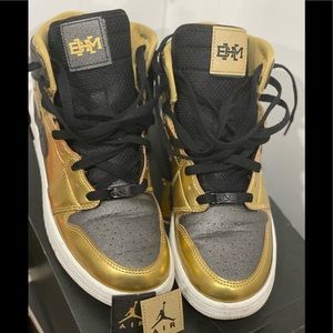 ✨PreOwned Air Jordan 1 Retro High BHM GG Metallic Gold Black White GS 7.5✨